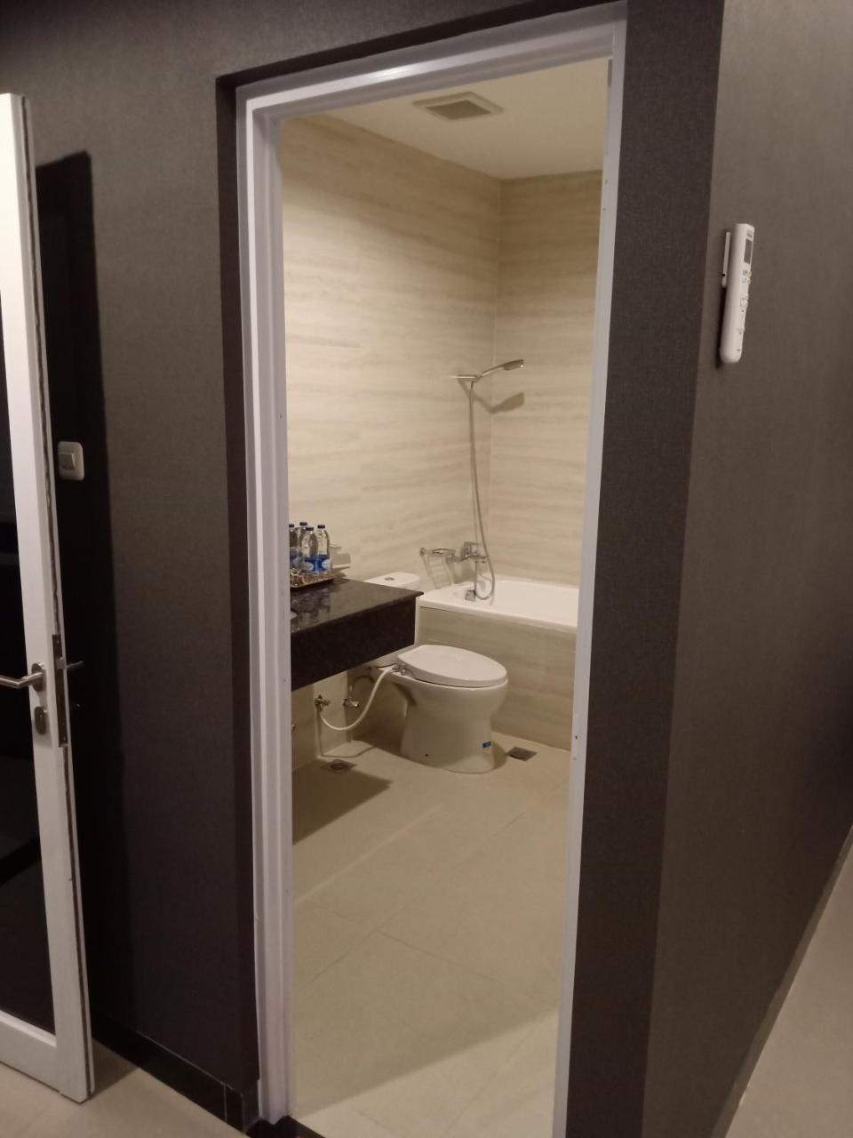 Hotel Matahari Джокьякарта Экстерьер фото